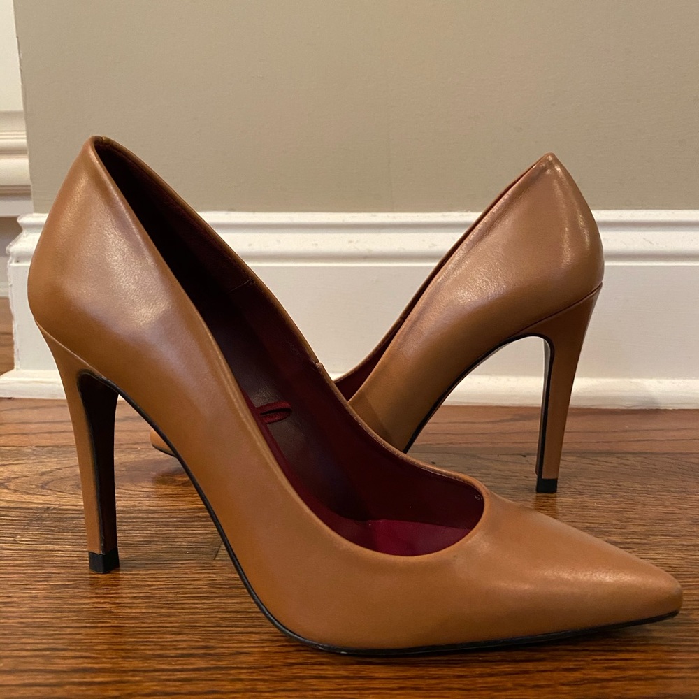 Zara heels in camel beige color size 7